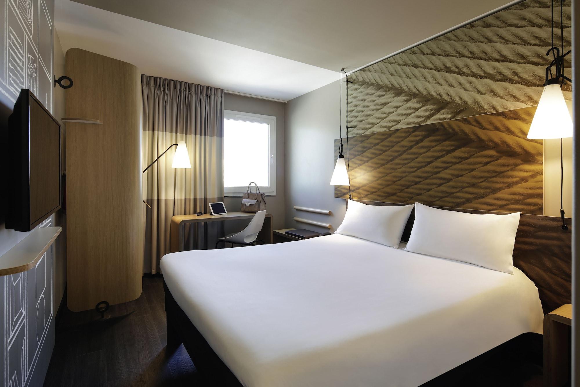Ibis 3*