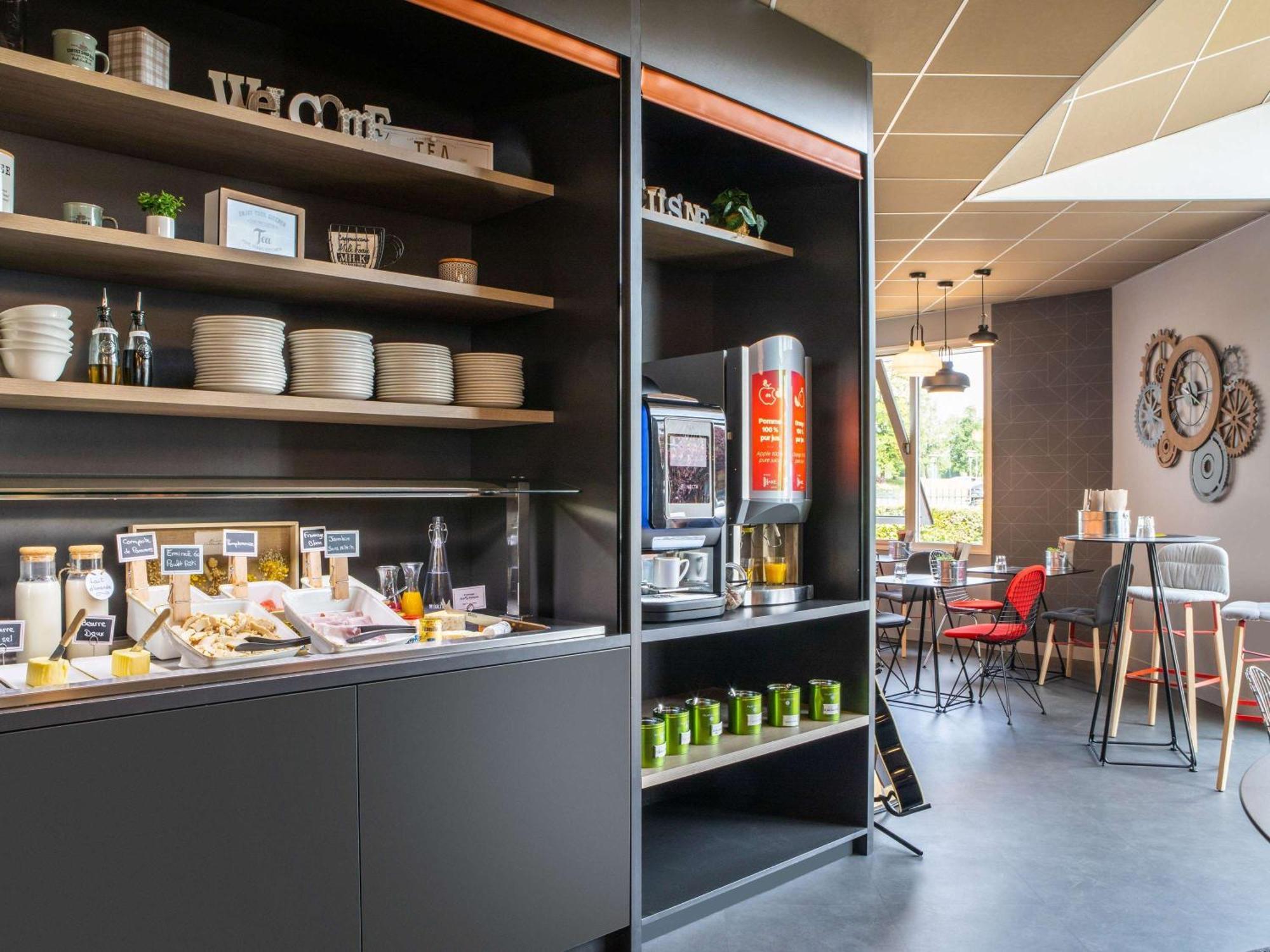 Ibis Hotel 3*