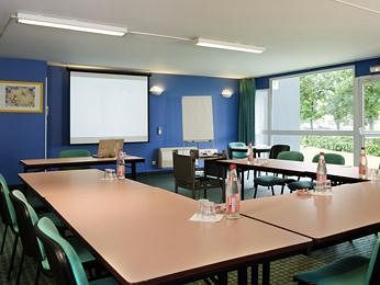 Ibis Hotel 3*